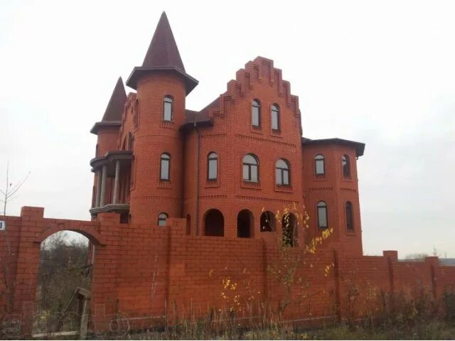 Село никитское домодедовский. Никитское домодедово. домодедово никитское зиккурат. пирамида в домодедово в никитском.