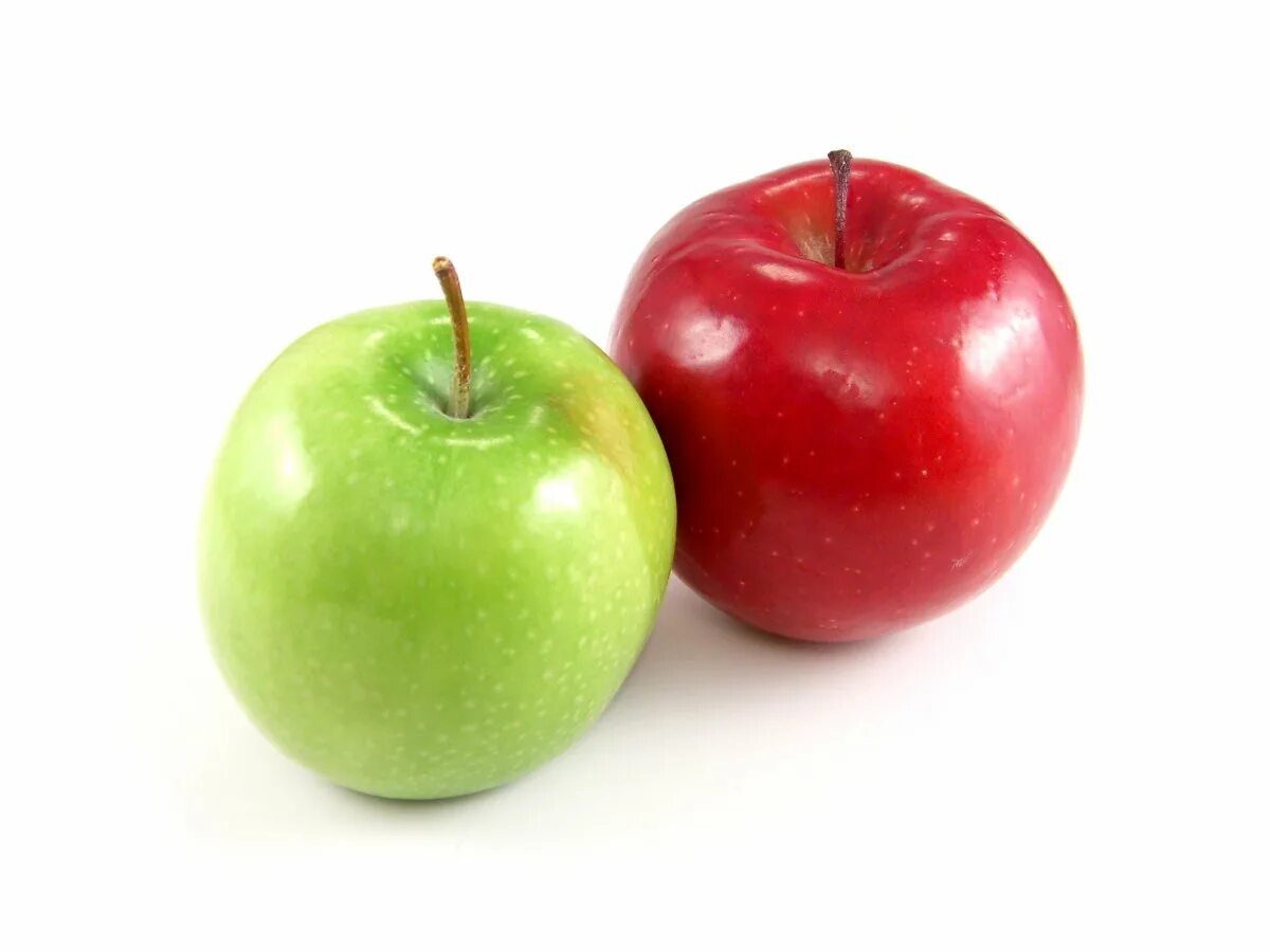 Яблоко в 2 месяца. Два яблока. Два предмета. Одно яблоко. Яблоки ред принц.
