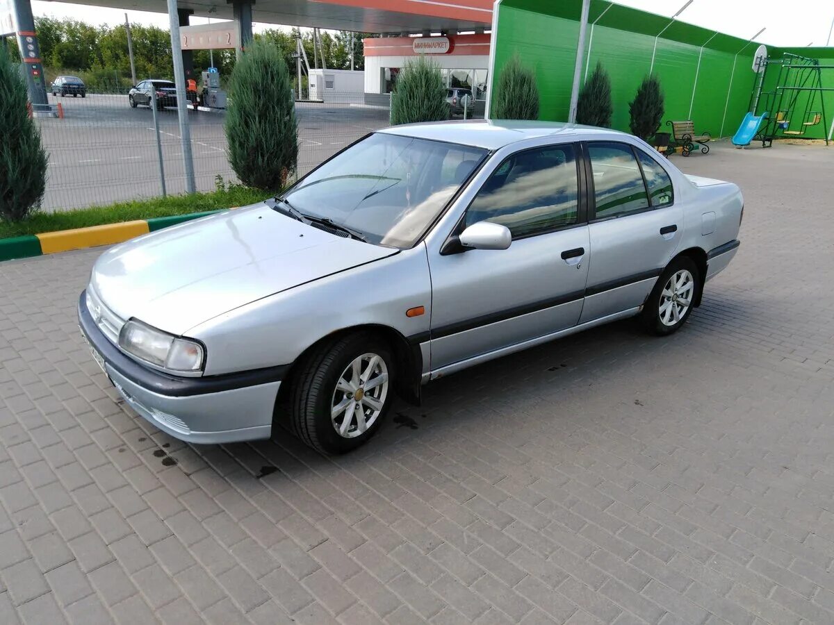 1993 p. Nissan primera 1.6 МТ, 1993. Ниссан премьера 1993. Ниссан премьера 1993 года. Primera p10 серебристый.