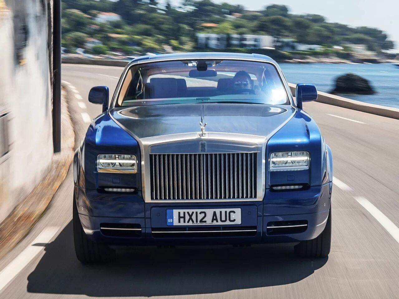 Rolls com. Rolls Royce Phantom 7. Роллс Ройс 2012. Роллс Ройс Фантом 2012. Rolls Royce Phantom 2016.