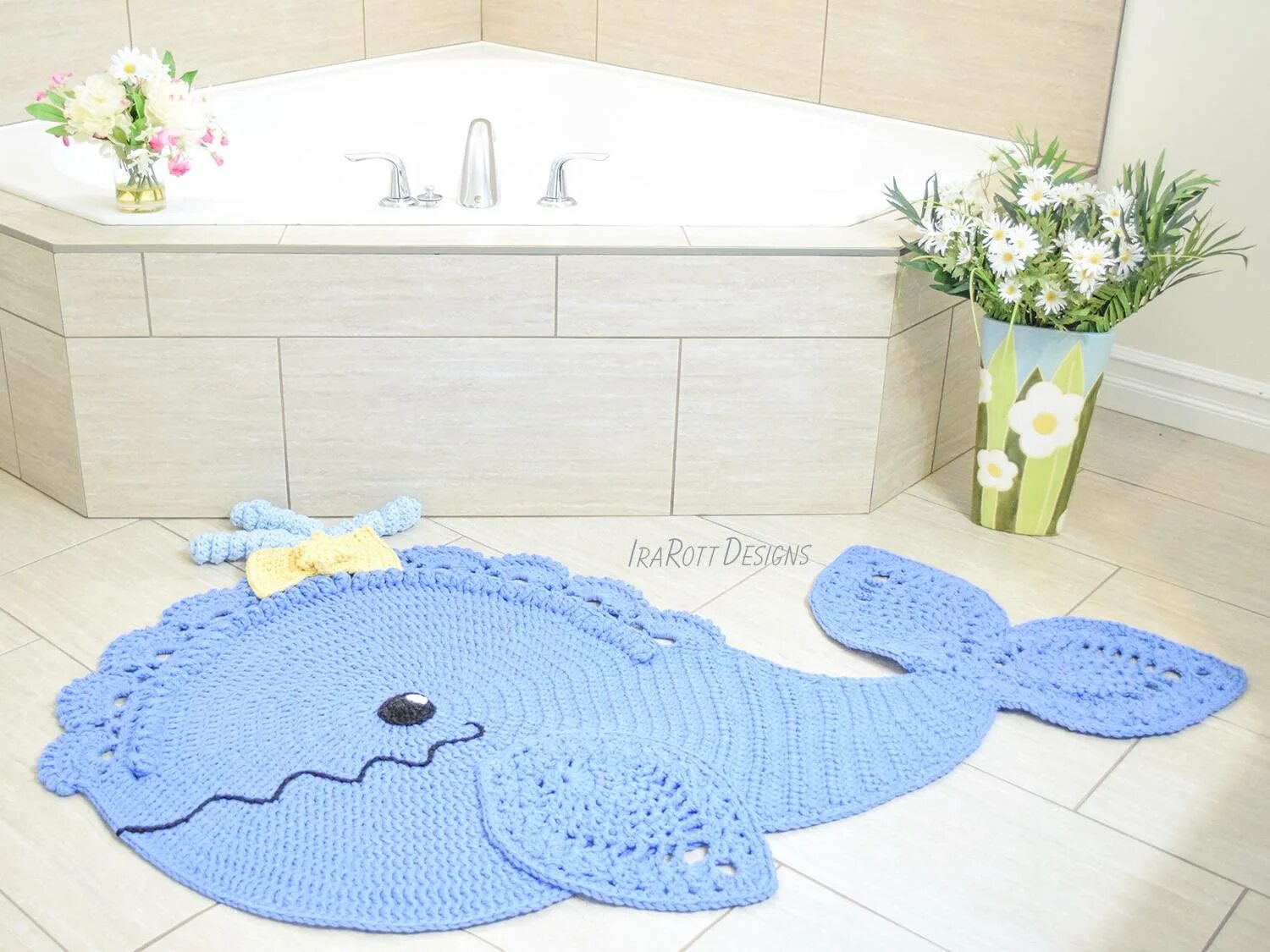 Сделать коврик в ванную. Коврик в ванную. Вязаные коврики для ванной. Вязаный коврик в ванную комнату. Необычные коврики для ванной.