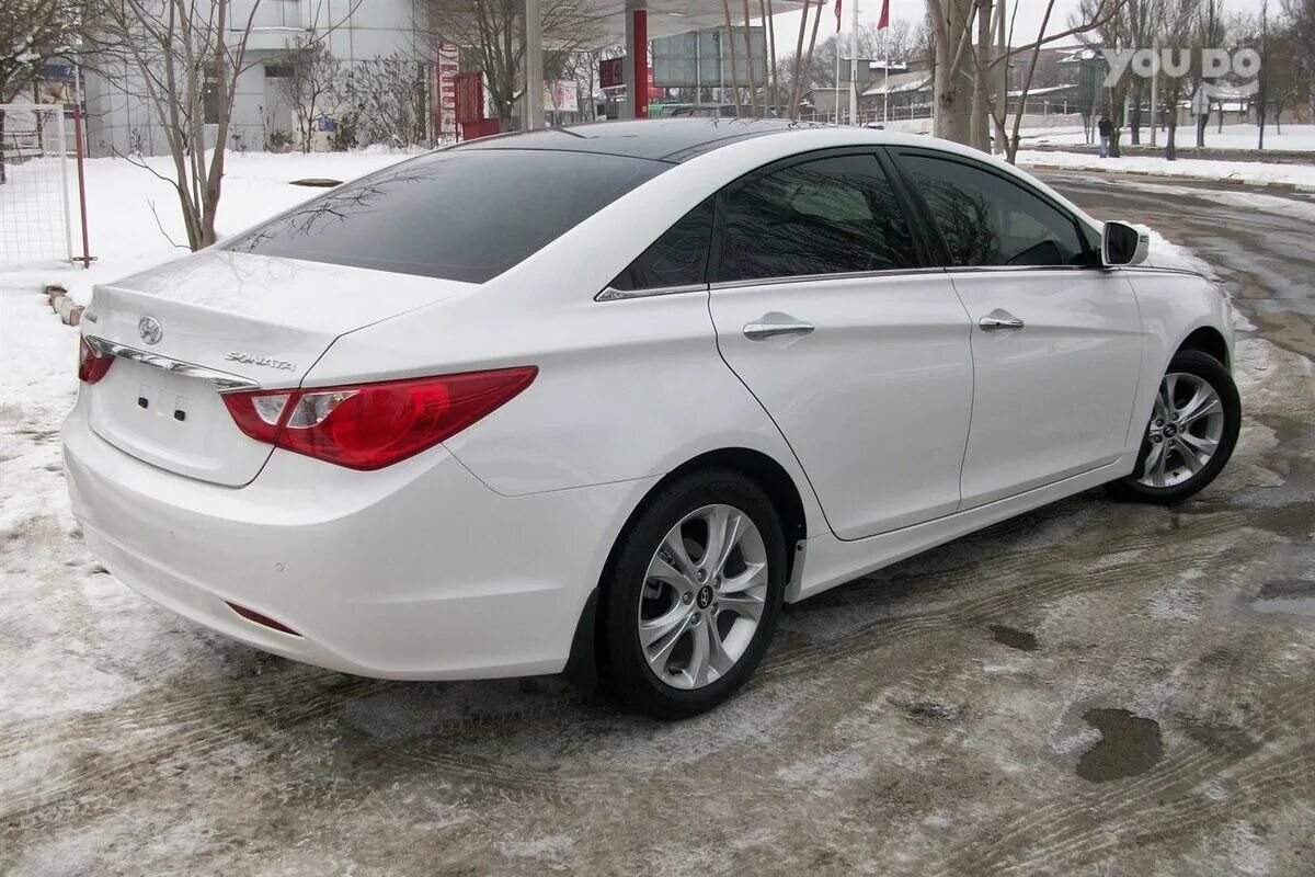 Sonata i40. Hundai sonata 2012. Hyundai sonata sonata. Hyundai sonata 6 поколения. хендай соната 6 поколения.