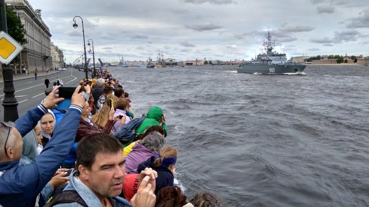 Парад флота. Парад ВМФ В Санкт-Петербурге. Военно-морской парад в Санкт-Петербурге 2021. Парад кораблей в Санкт-Петербурге 2021. Парад ВМФ В Питере.