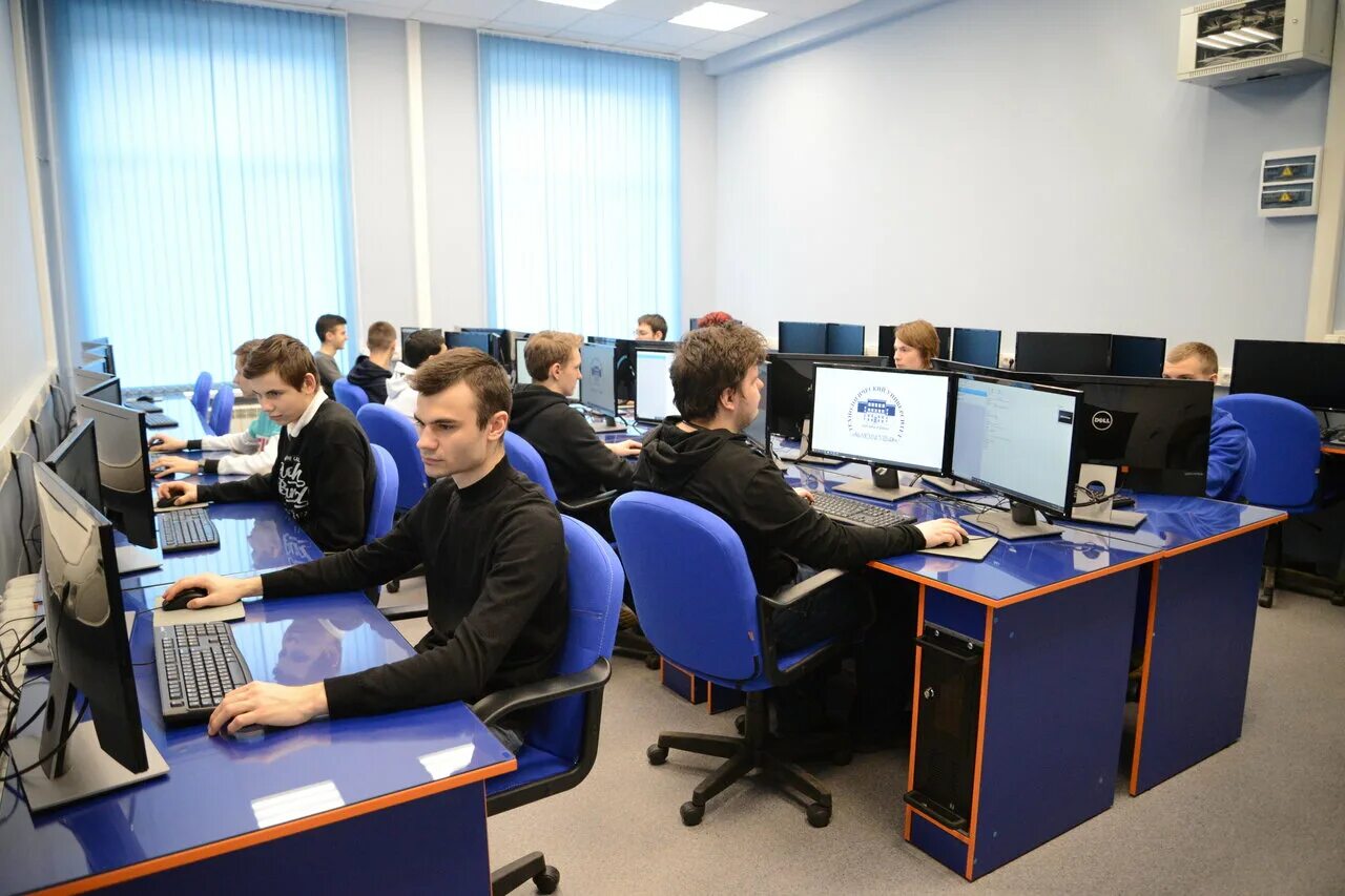 Королева. Королев космос колледж. Технологический университет королев кккмт. Королевский техникум. П.