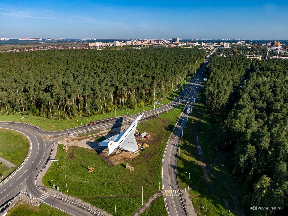 Городок жуковский вконтакте. Ту-144 в Жуковском. Город Жуковский самолет ту 144. Жуковский город. Ту-144 Жуковский памятник.