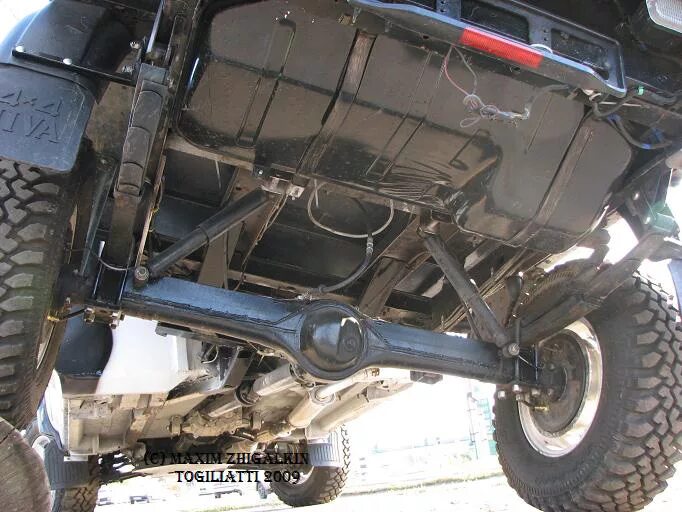 вис снизу. вис 2346 снизу. вис 2345 вид снизу. нива 2131 вид снизу. вис снизу.