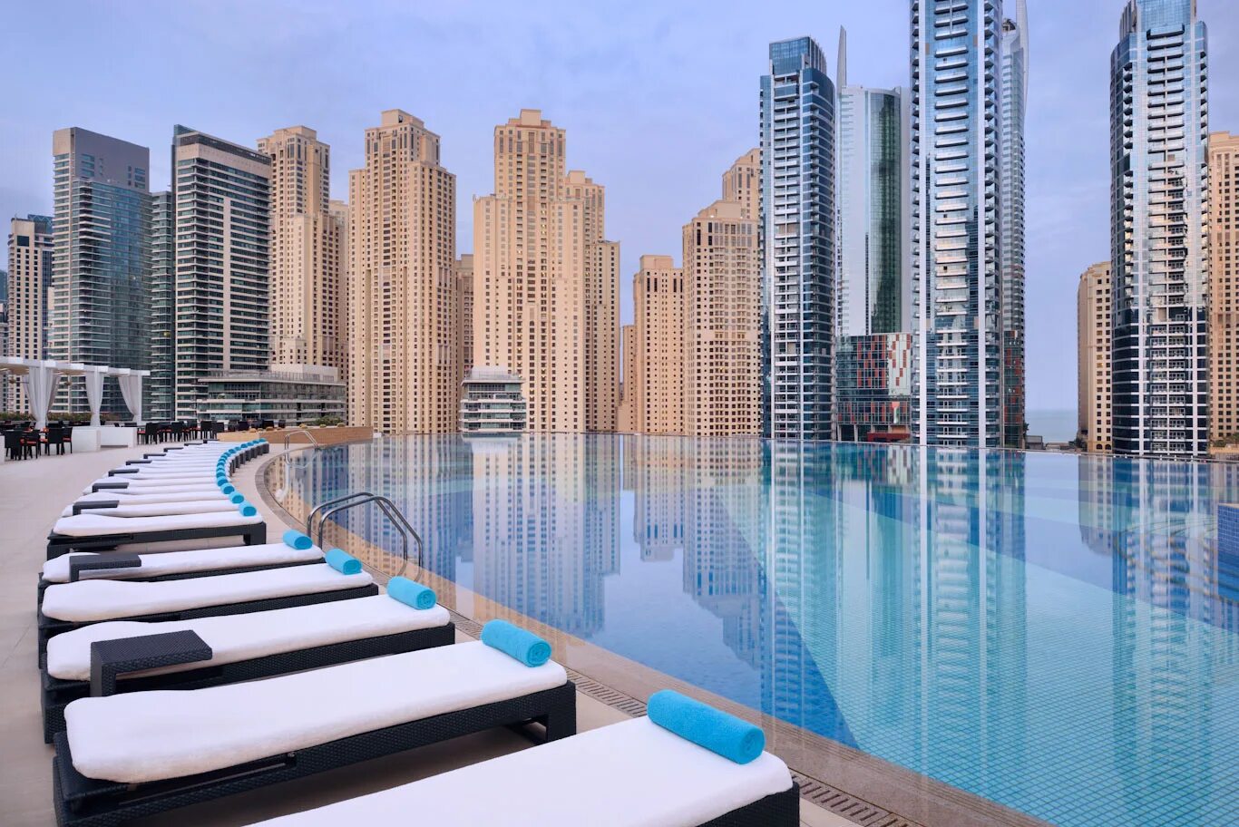 Address Dubai Marina бассейн. The address Dubai Marina 5 бассейн. Дубай отель address Marina. Address отель