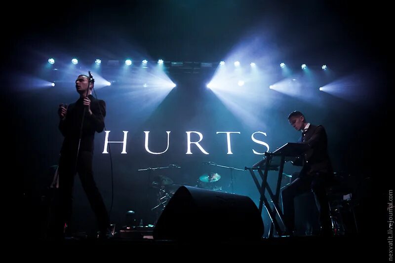 Hurts токсис. Hurts 2023. Hurts 2022. Hurts 2020. Hurts концерт.