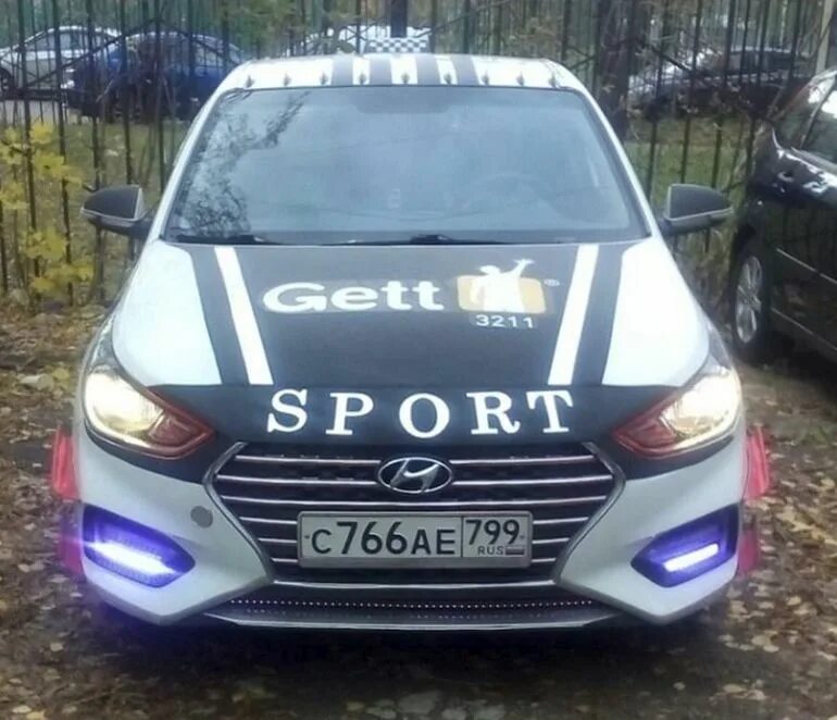 Хендай солярис мем. Hyundai solaris колхоз. тюнинг авто солярис. колхозный тюнинг solaris. солярис тюнинг колхоз.
