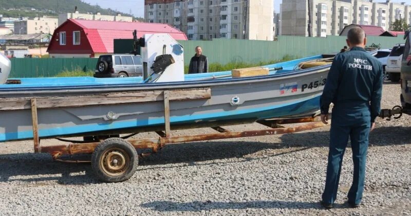 Регистрация маломерных судов. Заявление на выписку из реестра маломерных судов образец. Катер гимс маломерное судно. Оборудование маломерного судна. Магадан гимс фото.