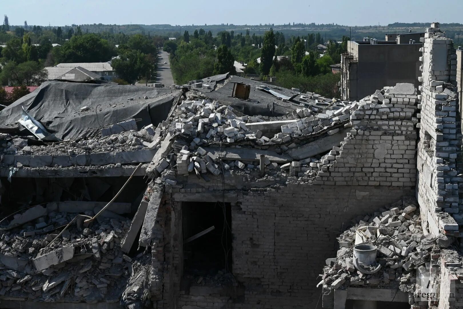 Херсонская область новости сегодня последние происшествия. Разрушенная Россия. Дом после бомбежки. Дом разрушенный ракетой.