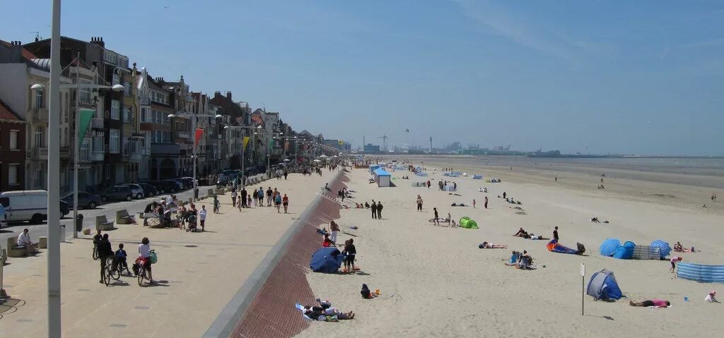 Дюнкерк город. Дюнкерк Бельгия. Dunkerque Франция. Дюнкерк пляж. Дюнкерк город пляж.
