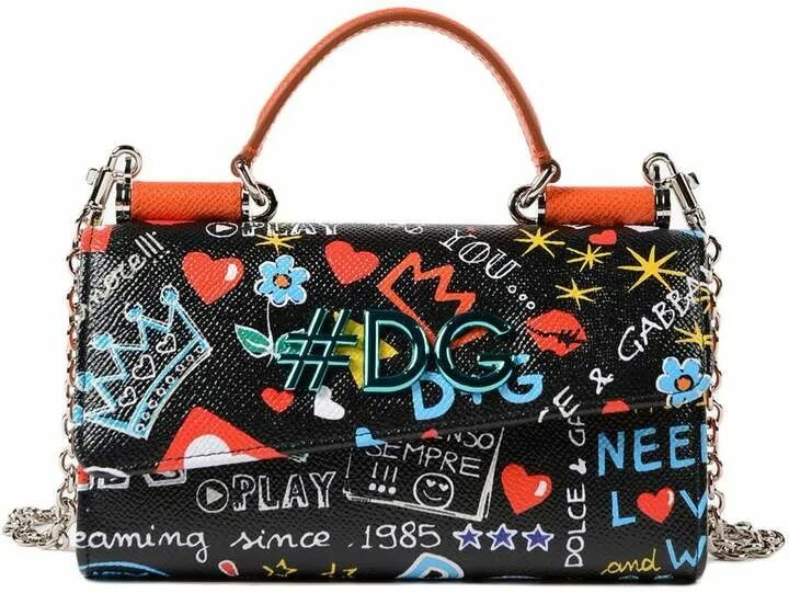 Дольче габбана купить авито. Dolce Gabbana сумка Sicily Graffiti. Кошелек Дольче Габбана. Сумка Расписная Дольче Габбана. Сумки с граффити Дольче Габбана.