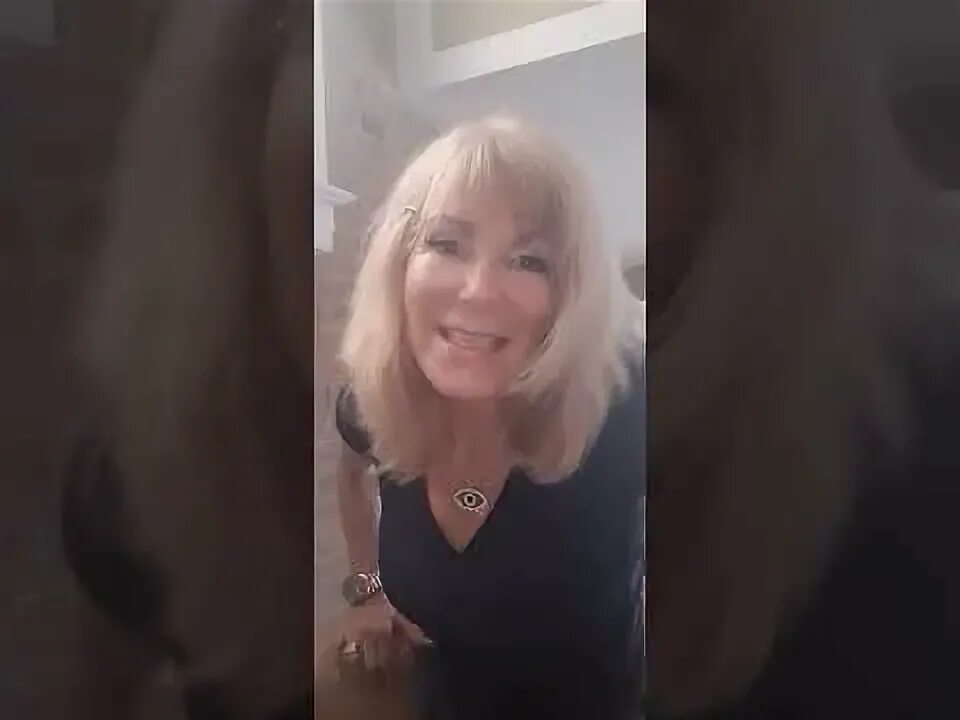 Крейзи кэрол. Carol kyser фото. Крейзи кэрол. Crazy carol sings показала фото на отдыхе. Крейзи кэрол.