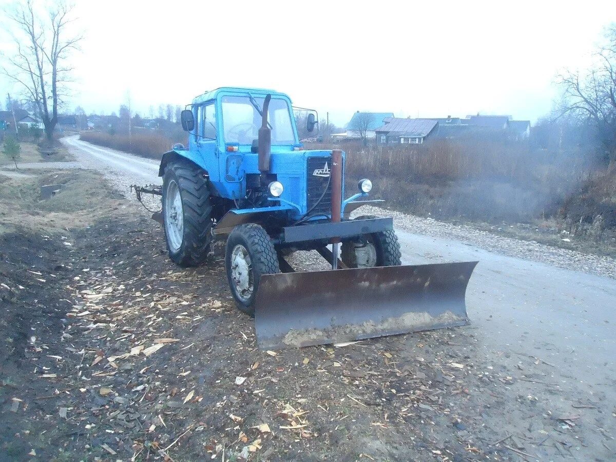 Тракторные услуги. Услуги трактора МТЗ 82. Коммунальный трактор МТЗ. МТЗ для коммунального хозяйства. МТЗ 82 В коммунальном хозяйстве.