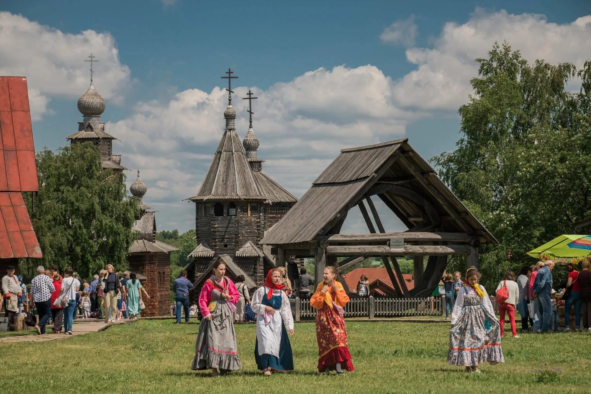 Царедворье суздаль. Музей деревянного зодчества в суздале. экскурсия в музей деревянного зодчества в суздале. суздаль музей деревянного зодчества праздник. праздник в музее деревянного зодчества кострома.