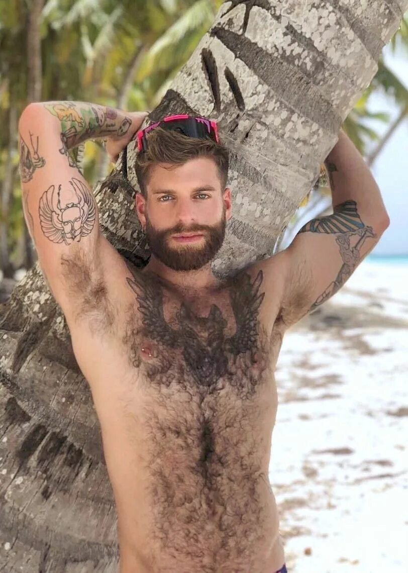 Super hairy. Волосатость кавказских женщин. Super hairy. Заросшая прическа. Роберта хайри.