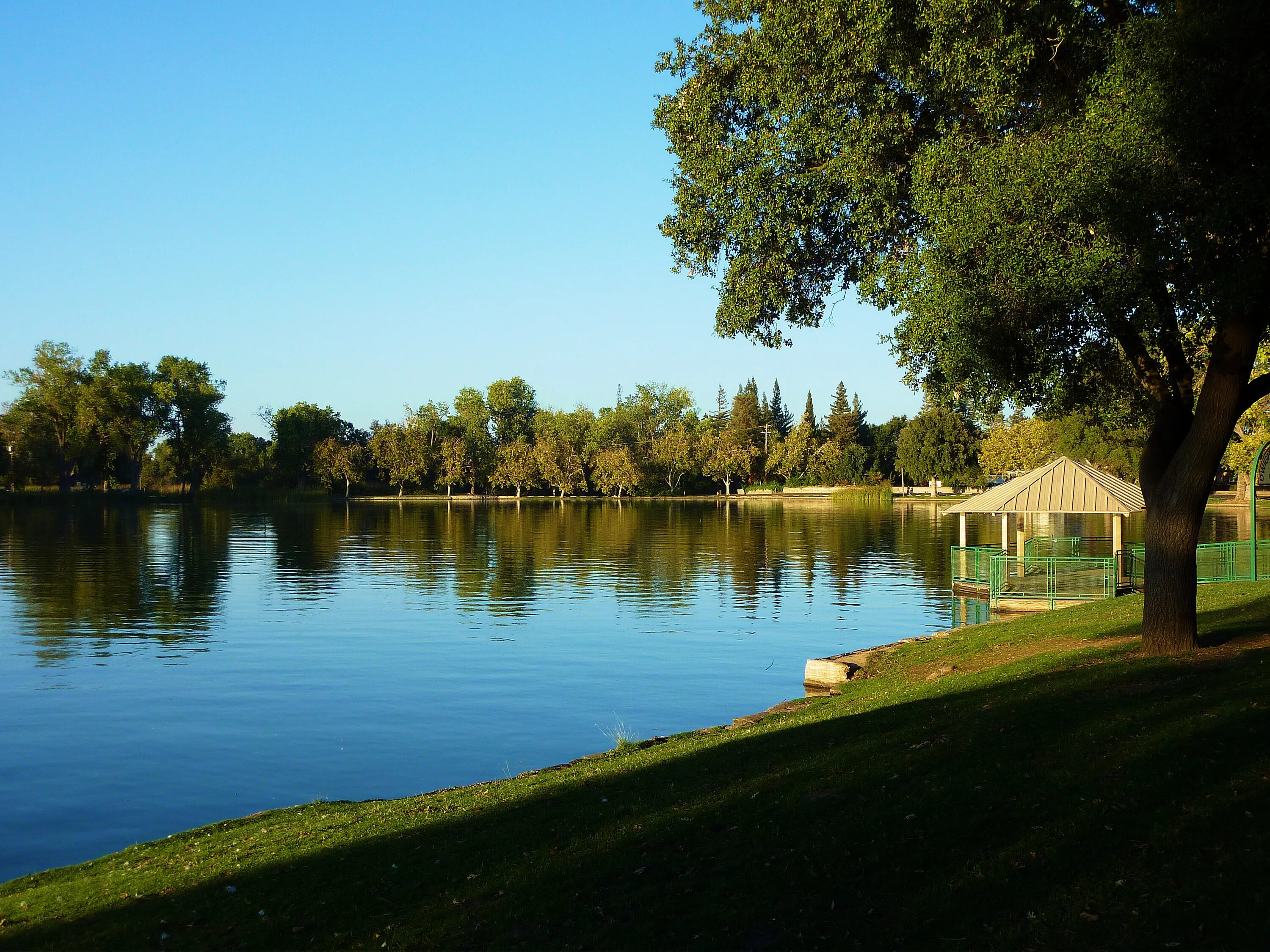 Сакраменто озеро парк. Лейк парк. Парк Флорида Lakes Park. Парк «озеро Койсуг. Озер парк отзывы