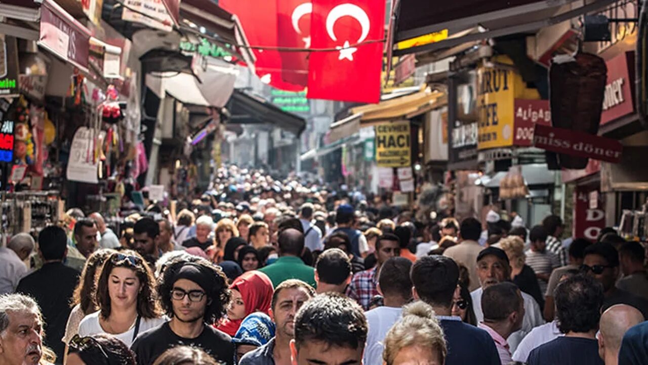Turkey people. Население Турции 2023. Турция люди. Турция местные жители. Турки население.