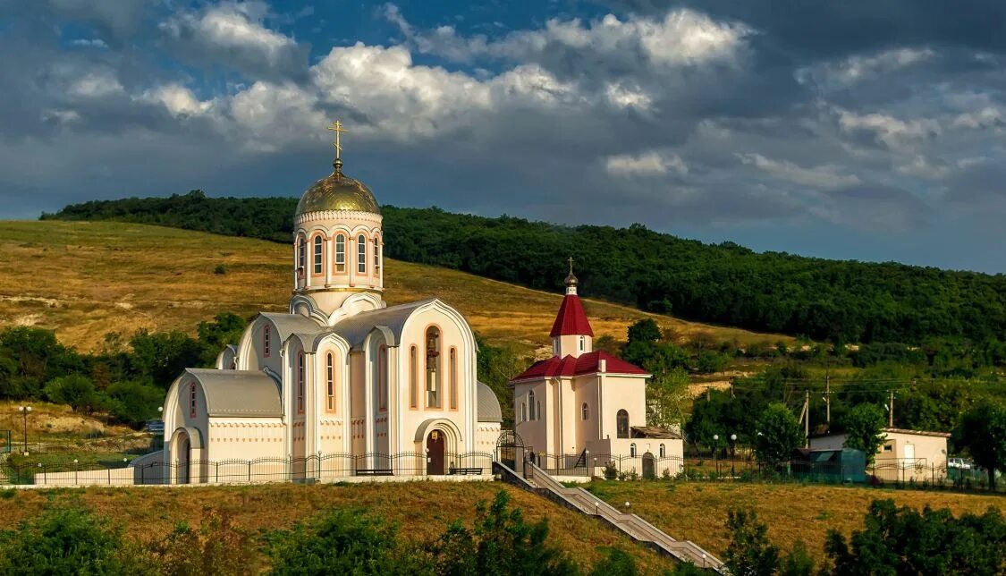 Община краснодарский край. Анапа Варваровка Церковь. Варваровка. Церковь Варвары великомученицы. Храм великомученицы Варвары Анапа. Храм Варваровка Анапский район.