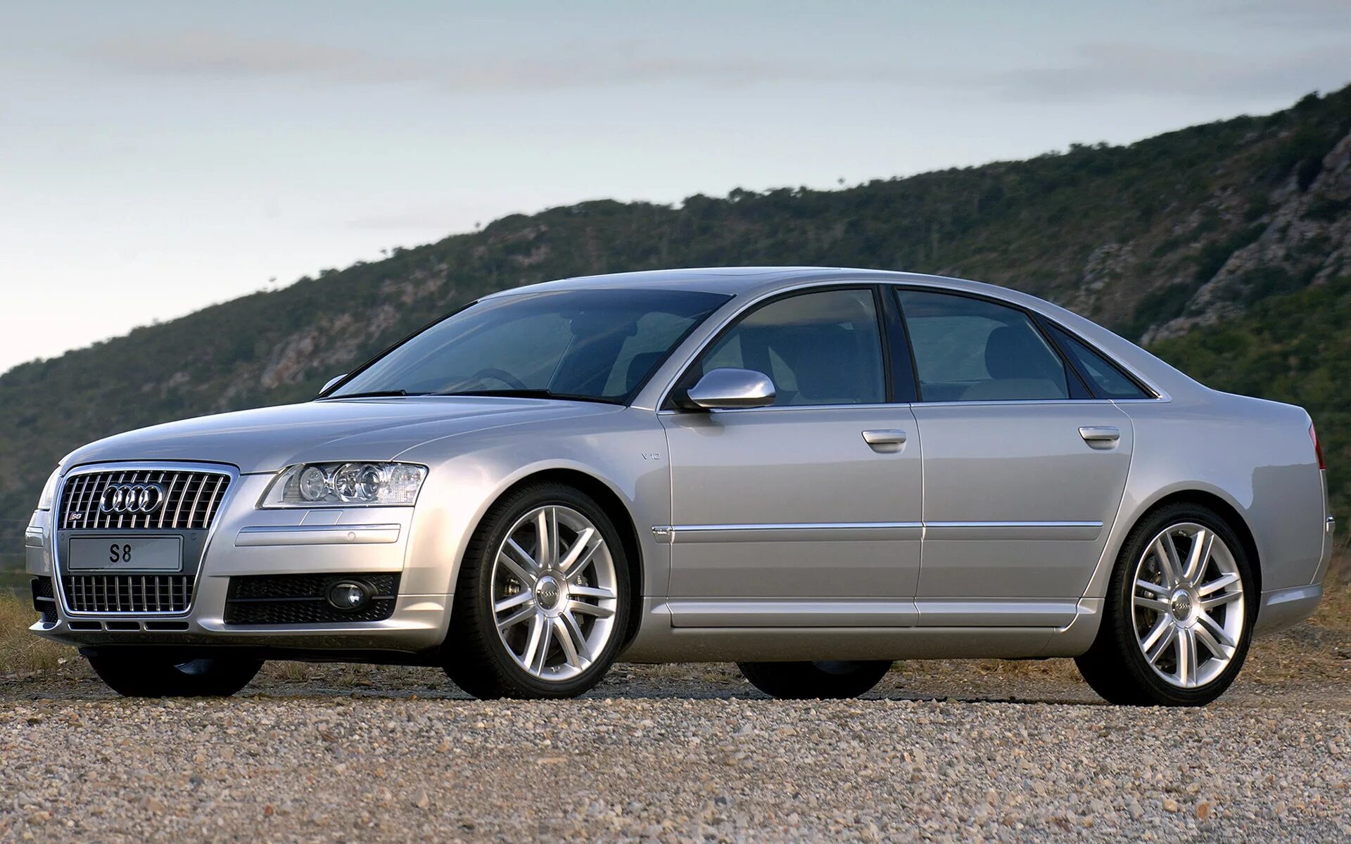 Ауди 2006 года выпуска. Audi s8 2006. Audi s8 d3 2007. Ауди s8 2005. Audi s8 2010.