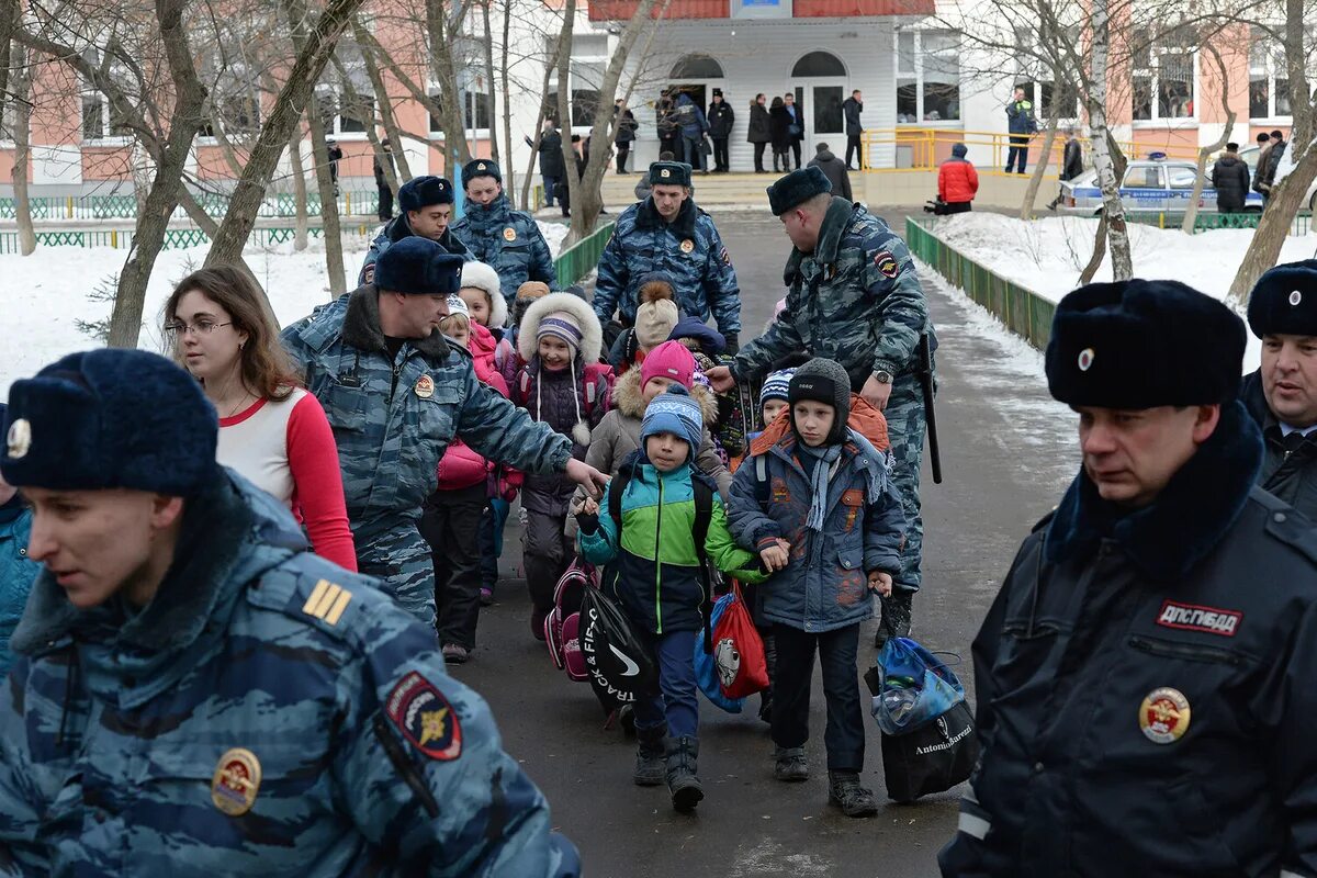 Спасается от полиции