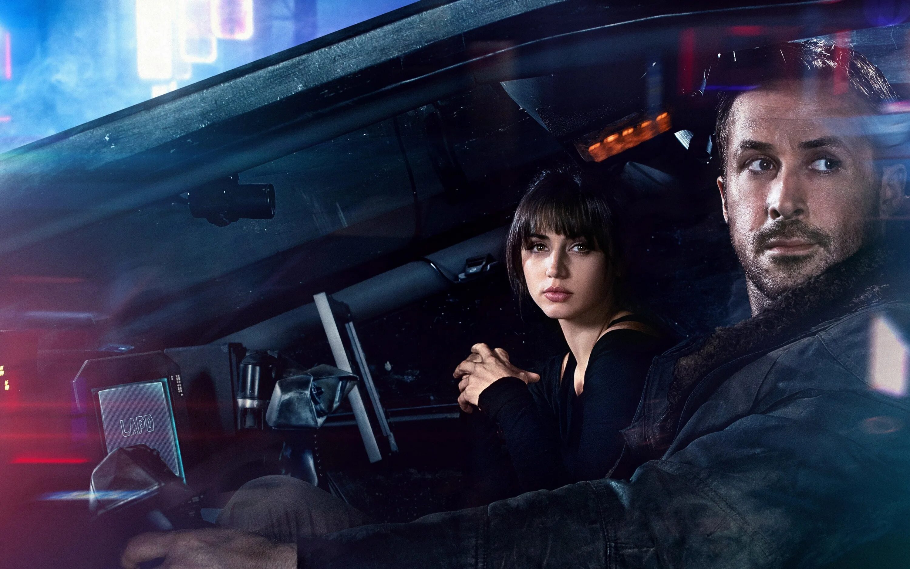 Песня бегущий по лезвию. Blade Runner 2049 (2017). Blade Runner 2049 Ryan Gosling.