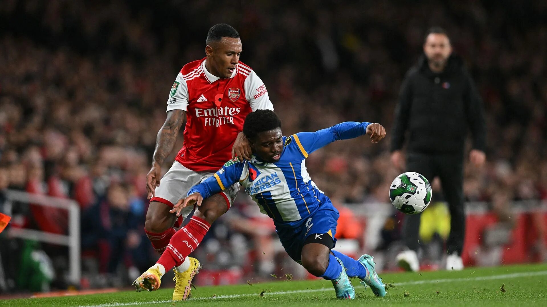 Брайтон арсенал прямая. Арсенал брайтон. маркиньос футболист арсенал. arsenal vs brighton. арсенал брайтон 1 3.