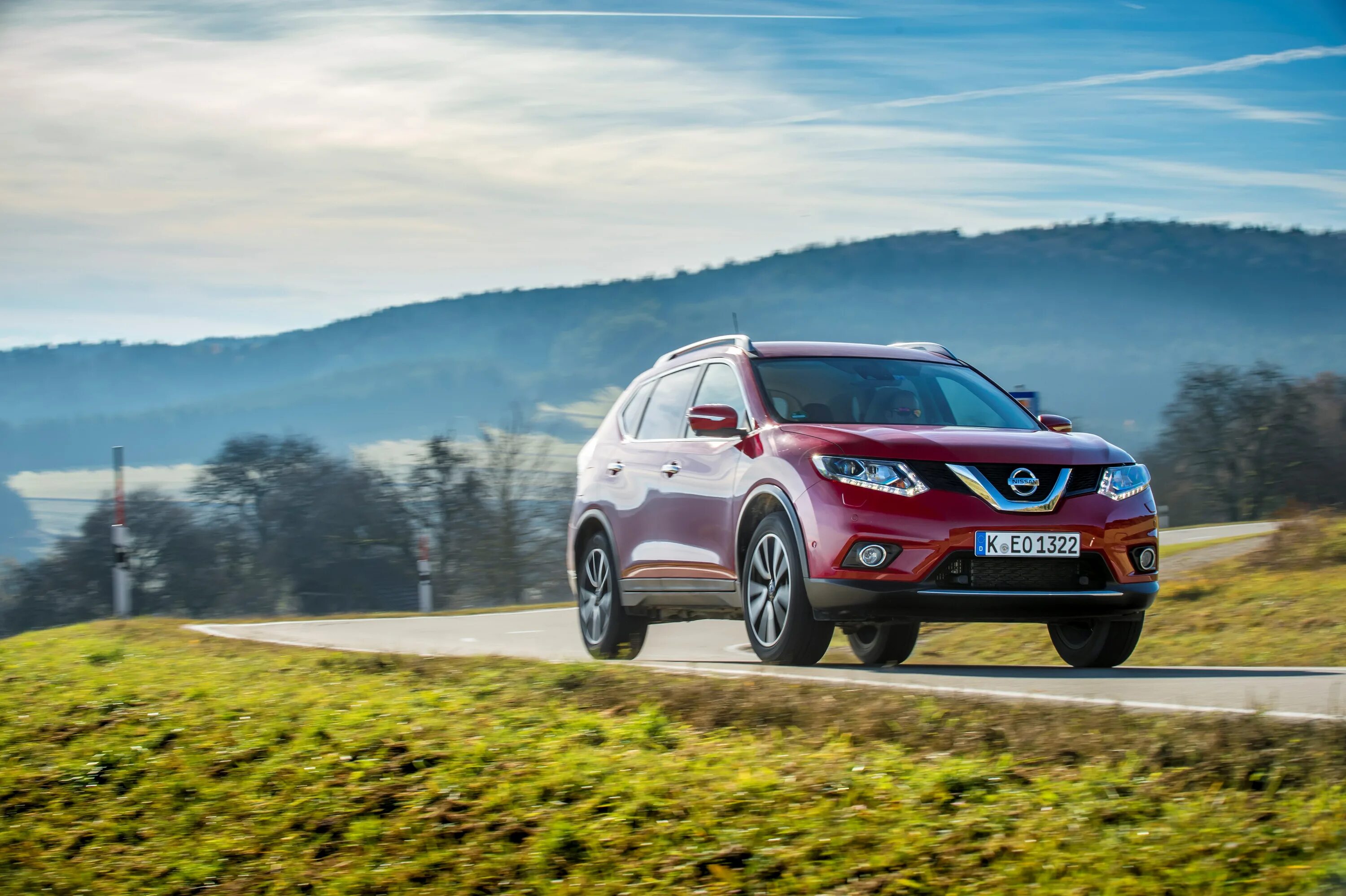 X trail dci. Nissan x Trail 2.0 DCI. Панорама Ниссан х Трейл. Ниссан х-Трейл с панорамной крышей. Ниссан х-Трейл каршеринг.