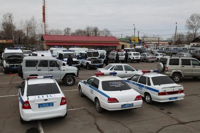 Купить авто город хабаровск. Списанные служебные автомобили. Списанные машины ГИБДД. Машины в Хабаровске. Списанные машины полиции.