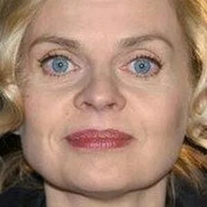 Интернетте жабайы порно секс фильмдерін қараңыз