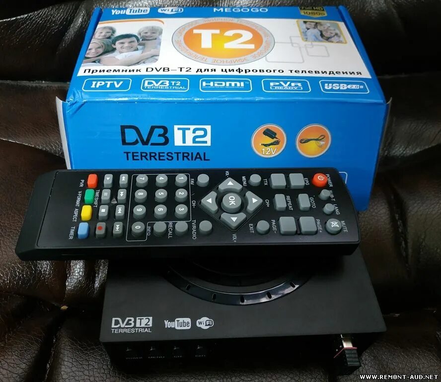 Тв 2 приставка купить. Цифровая приставка ДВБ т2. ТВ приставка denn dv3 t2. ТВ приставка dv3 t2 Terrestrial. Dv3 t2 пульт.