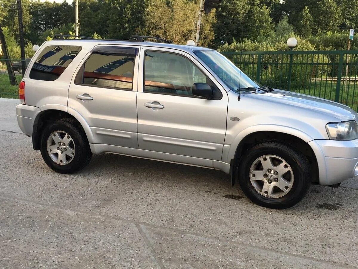 с. Ford maverick 2006.