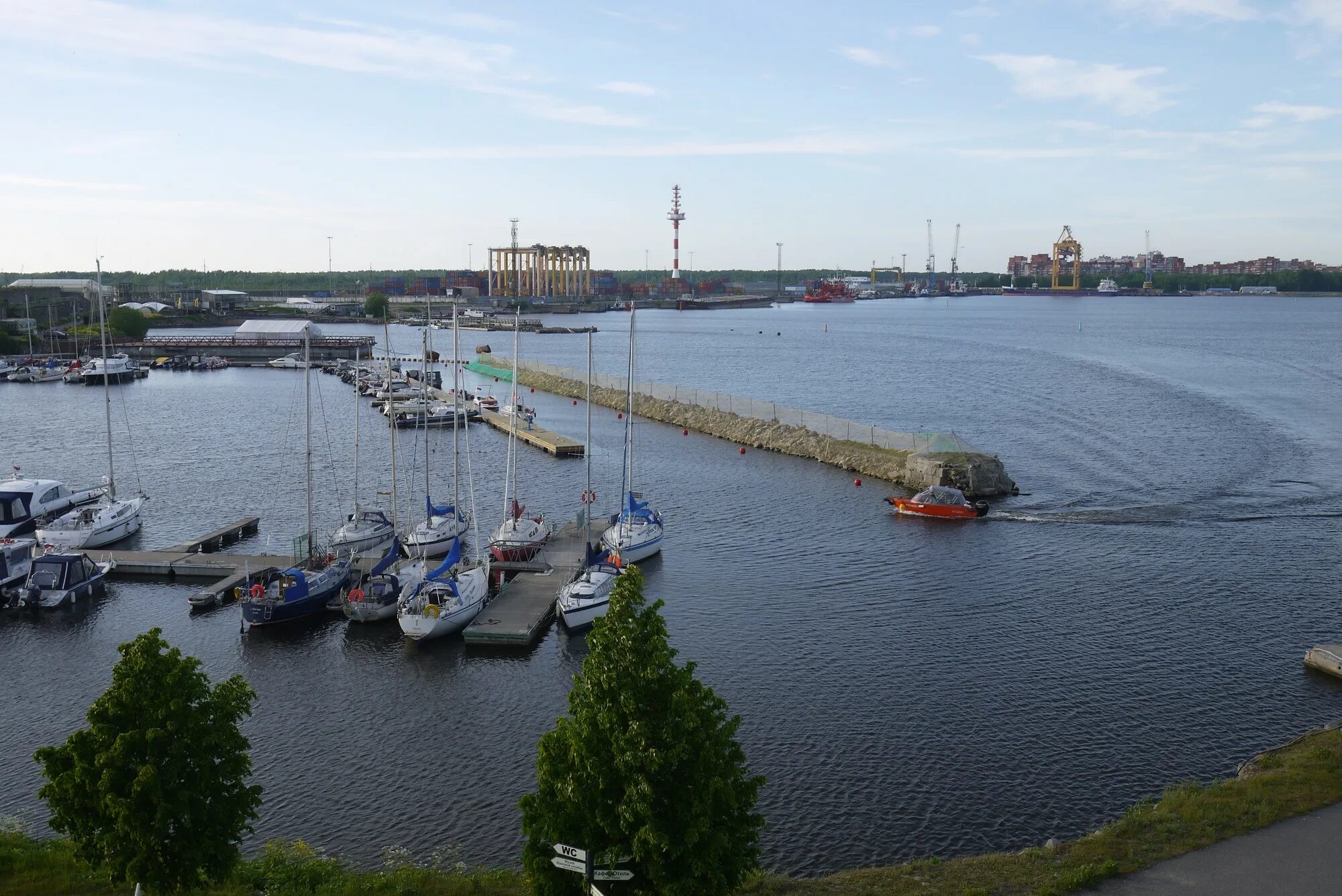 Балтийское море кронштадт. Форт красноармейский кронштадт. порт константин кронштадт. форт порт кронштадт. форт шанц в кронштадте пляж.