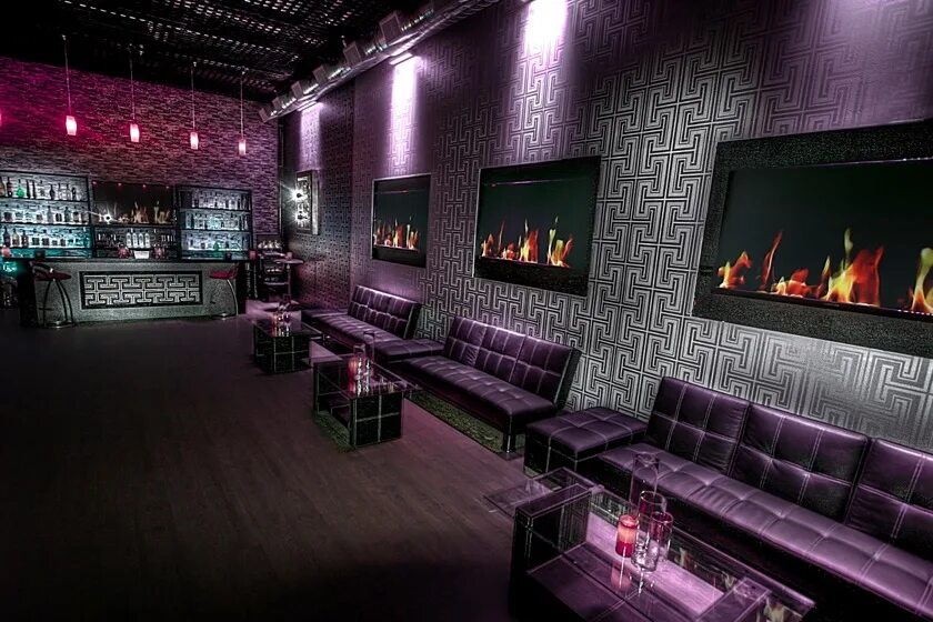 декор для гаража. лофт umaker на красном октябре. лофт в стиле 90 х. лофт помещение для дня рождения. 1990 бар коломенская.