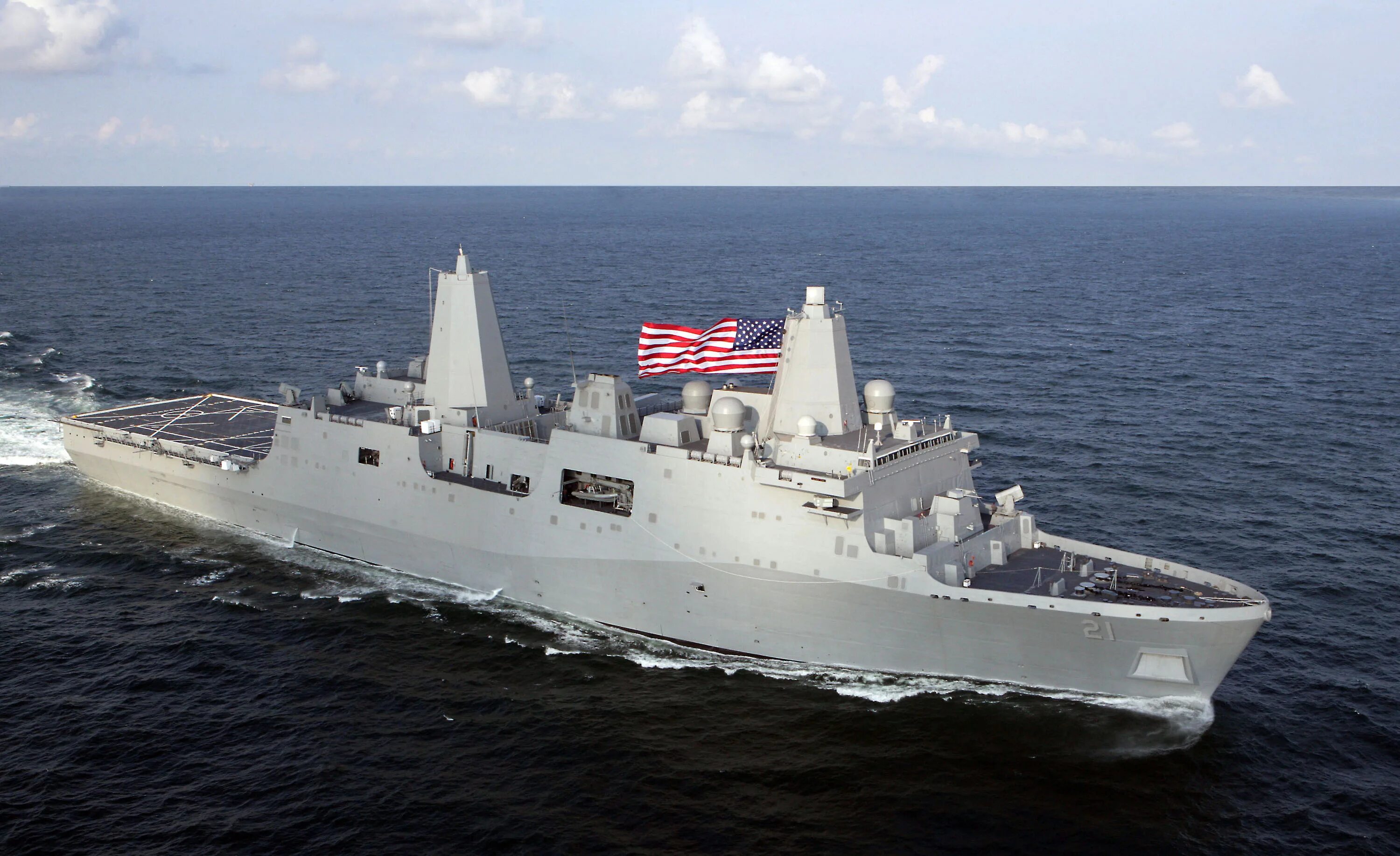 Новые фрегаты. USS LPD-21 ‘New York’. Корабль Альбион ВМС Великобритании. Большой десантный корабль "Альбион" ВМС Великобритании. Десантные корабли США.