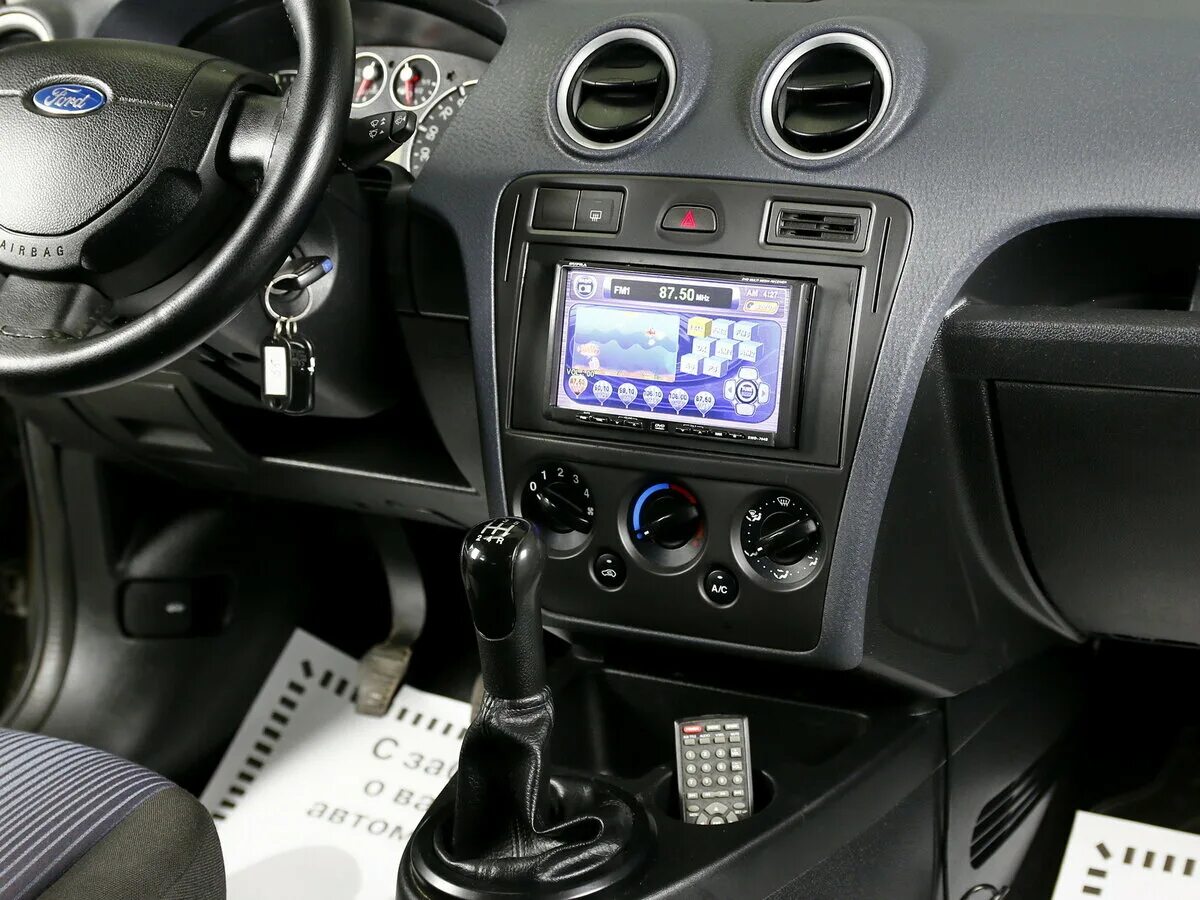 Ford fusion 2014 monitor. Дисплей форд фьюжн. Дисплей форд фьюжн. Ford fusion экран. Жк дисплей экран форд фиеста.