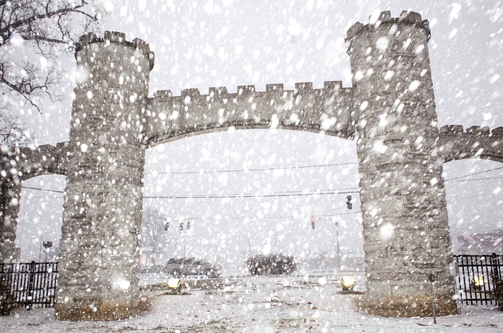 The snow fell. Louisville, kentucky снег зимой. the snow falls.