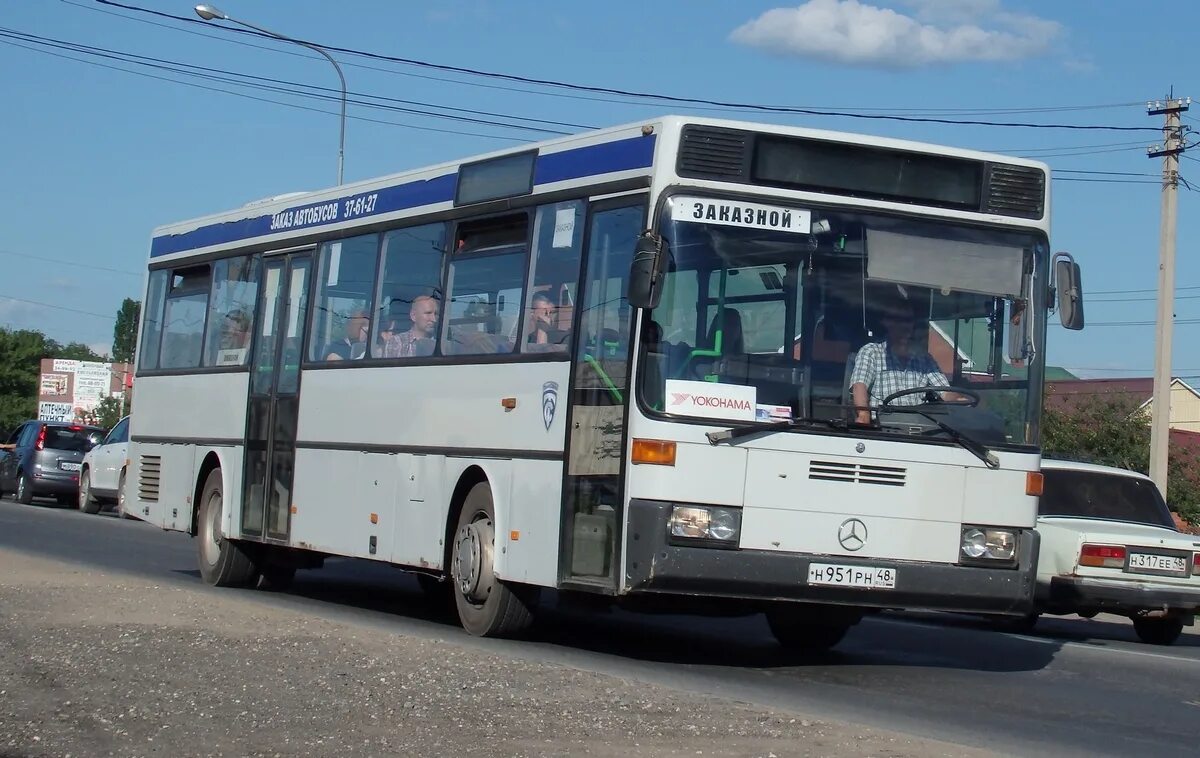Автобус липецк екатериновка. Mercedes benz o407. mercedes-benz o407 липецк. mercedes benz o407 алтайскийкрай. mercedes benz 407.