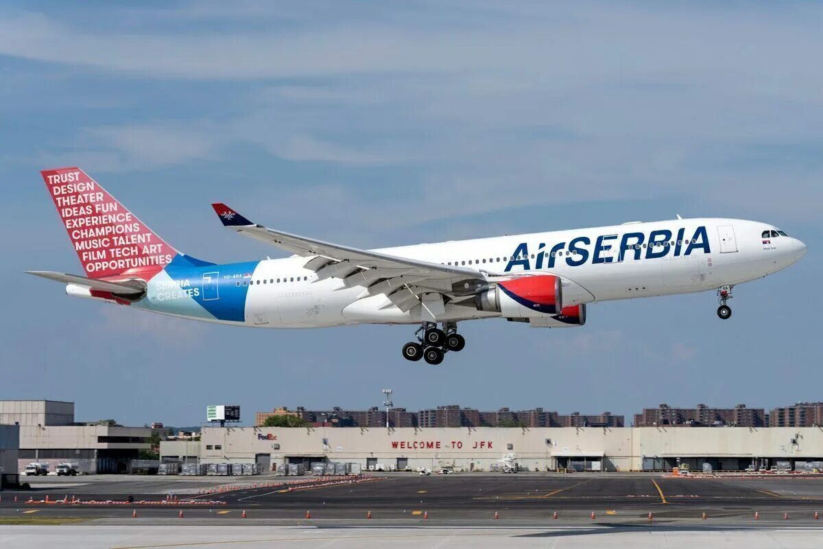 Купить авиабилет эйр сербия. A330 Air Serbia. Airbus a319 Air Serbia. Е195 AIRSERBIA. A330 Tail.