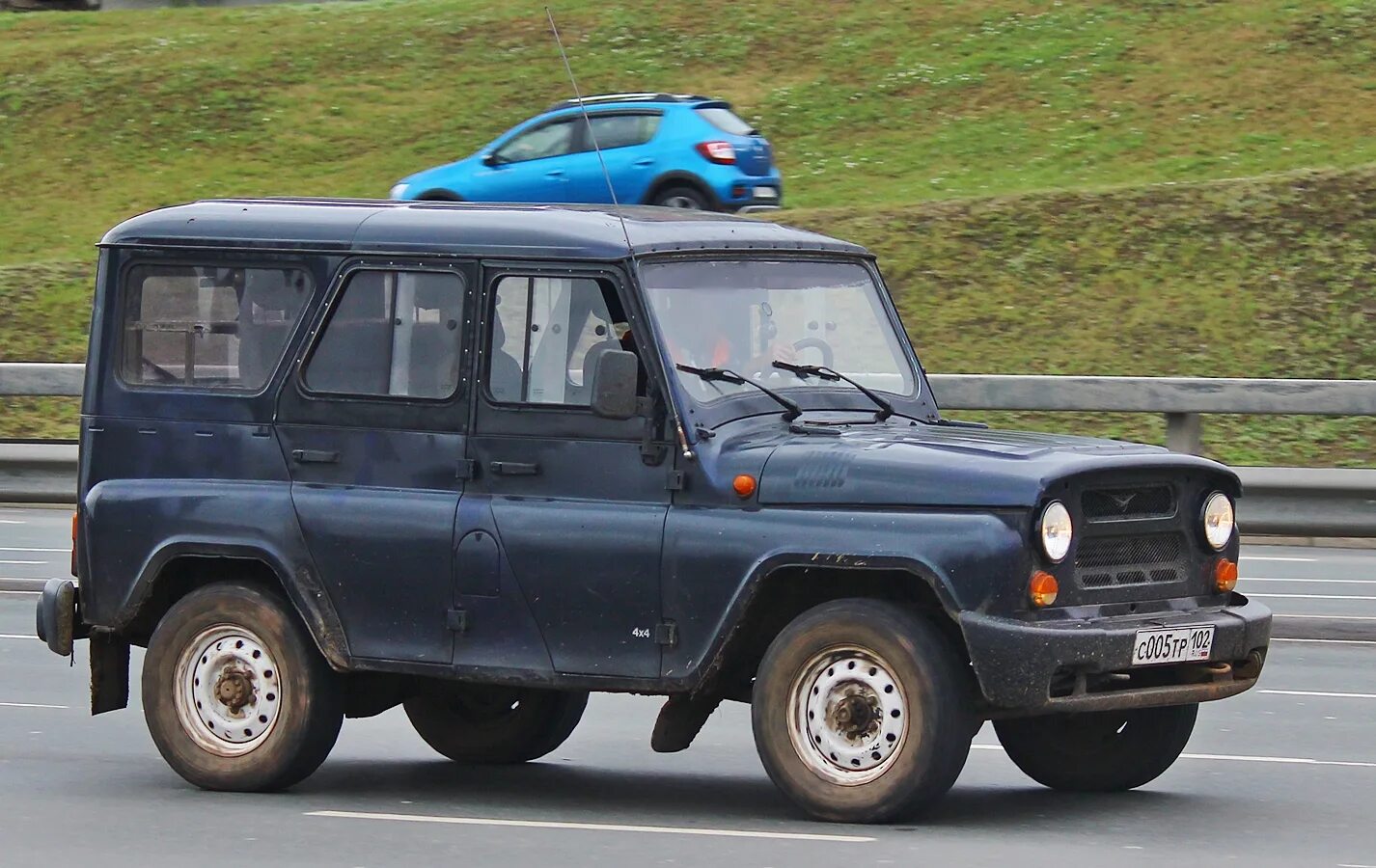 Какой уазик лучше. УАЗ 3151 Hunter. УАЗ 3151 Хантер полиция. УАЗ Хантер 3151. UAZ 3151 Hunter.