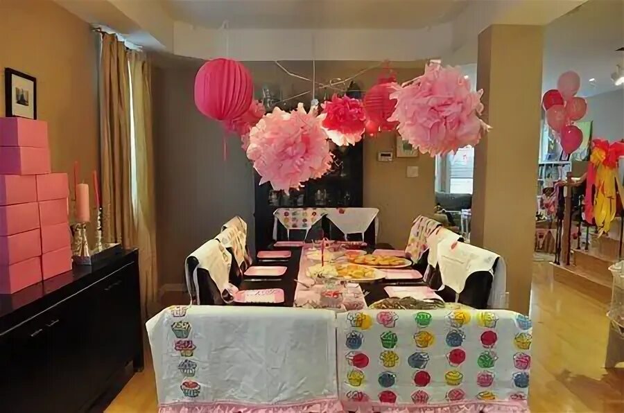 Оформление квартиры на день. Украсить комнату на день рождения. день рождения комната. украсить комнату к юбилею. украшение комнаты на день рождения девушки.