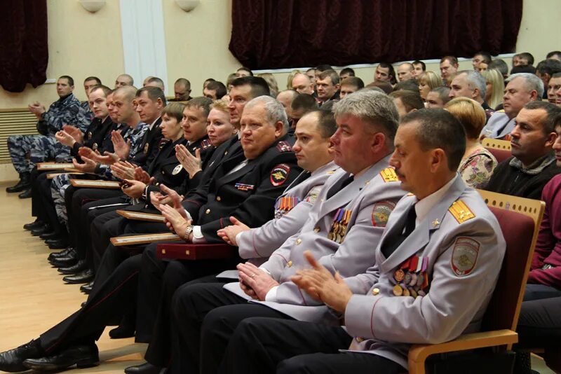 Начальник отдела мо мвд россии калининский саратовской области. Овд саратовской. Руководство увд саратовской области. Саратовский овд. Начальник илс урлс гу мвд россии по саратовской области.