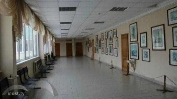 Мебель для школ липецк. Гагарина 35а липецк школа креативных индустрий. Липецк закрывает школы. В липецке закрывают школу 10. Запертый школьный класс.