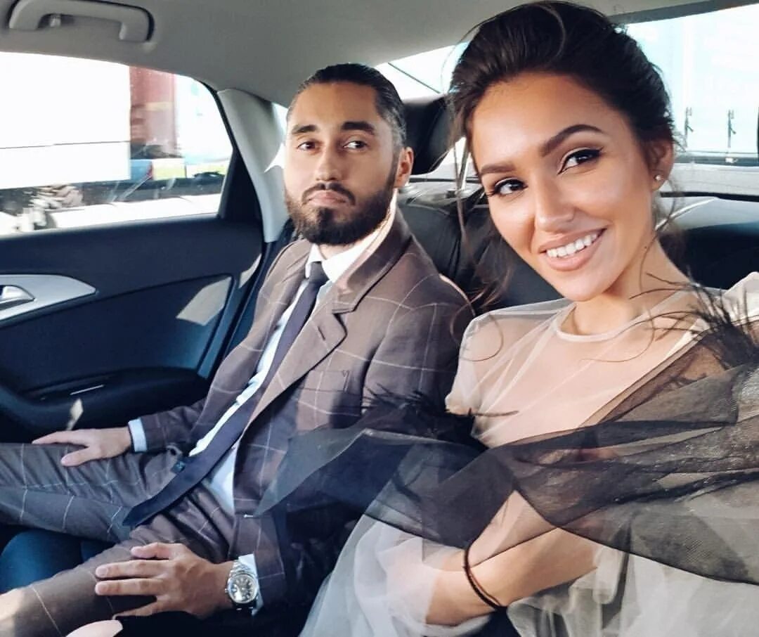 Мот и мария мельникова. Мот и мария мельникова. Мот певец национальность родители биография. Мот певец жена. Мот певец национальность родители биография.