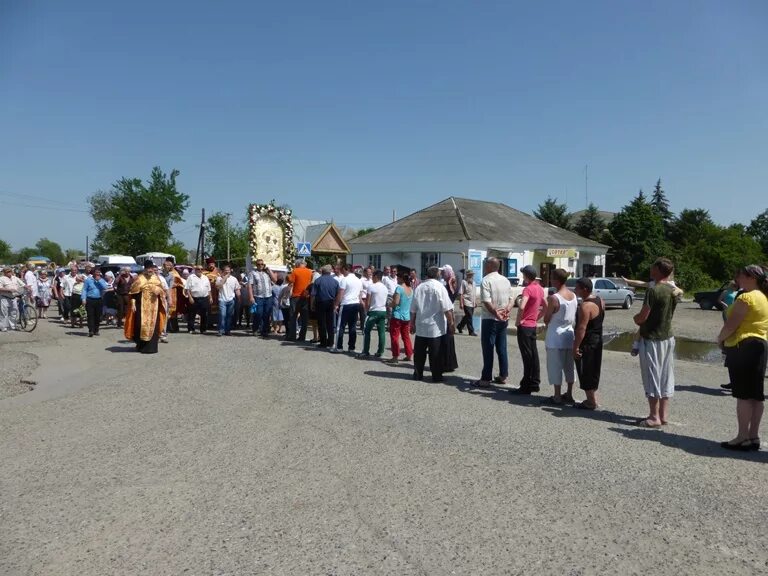 Погода моздокском районе с кизляр. Моздок станица Терская. Станица Терская Моздокского района. Добро пожаловать станица Терская Моздокский район. Памятник в станице Терской Моздокского района.