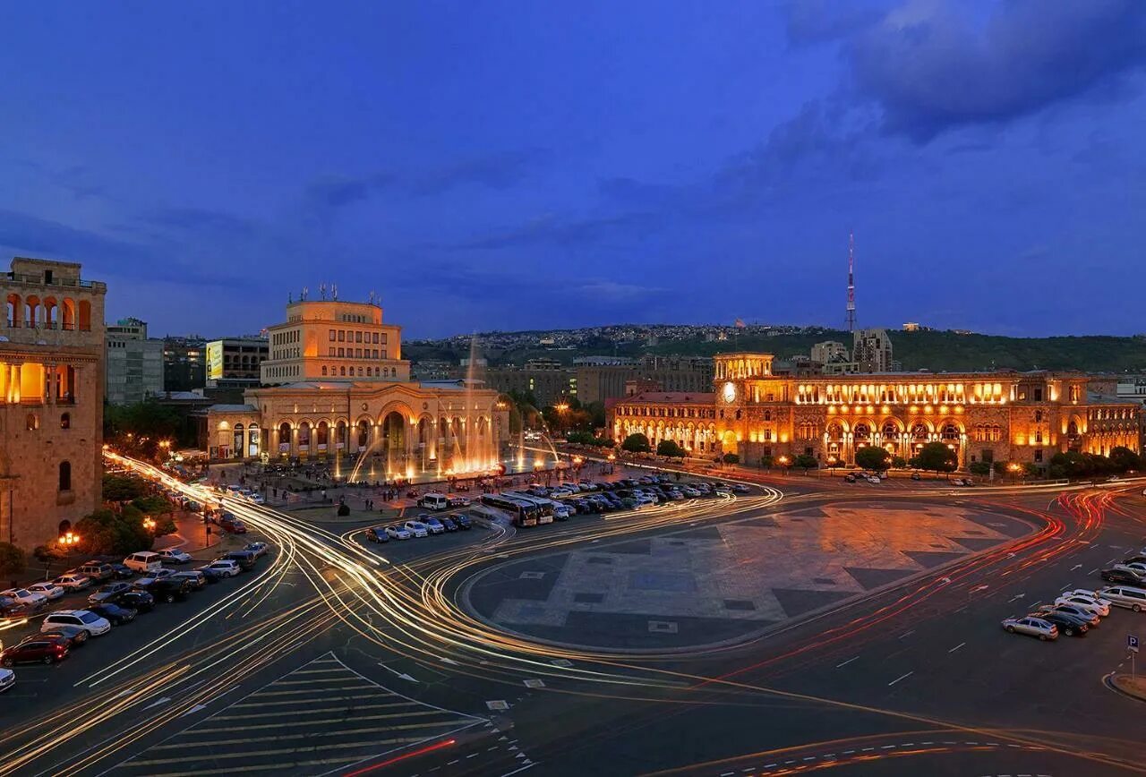 Ереван м. Столица Армении Ереван. Марриотт Ереван. Столица Ереван центр. Армения столица Мариот.