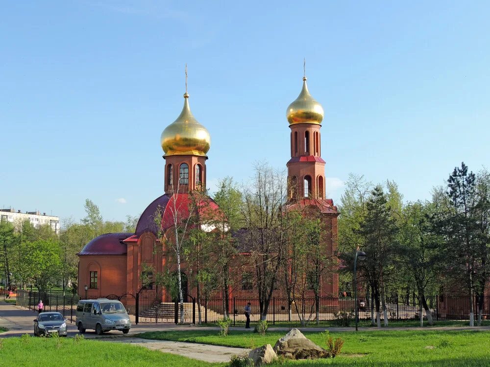 Погода октябрьский люберецкий район московская область. Храм Люберцы Октябрьский. Храм Дмитрия Донского Тимирязевский район. Храм в Октябрьском Люберецкого района. Люберцы Московская область.