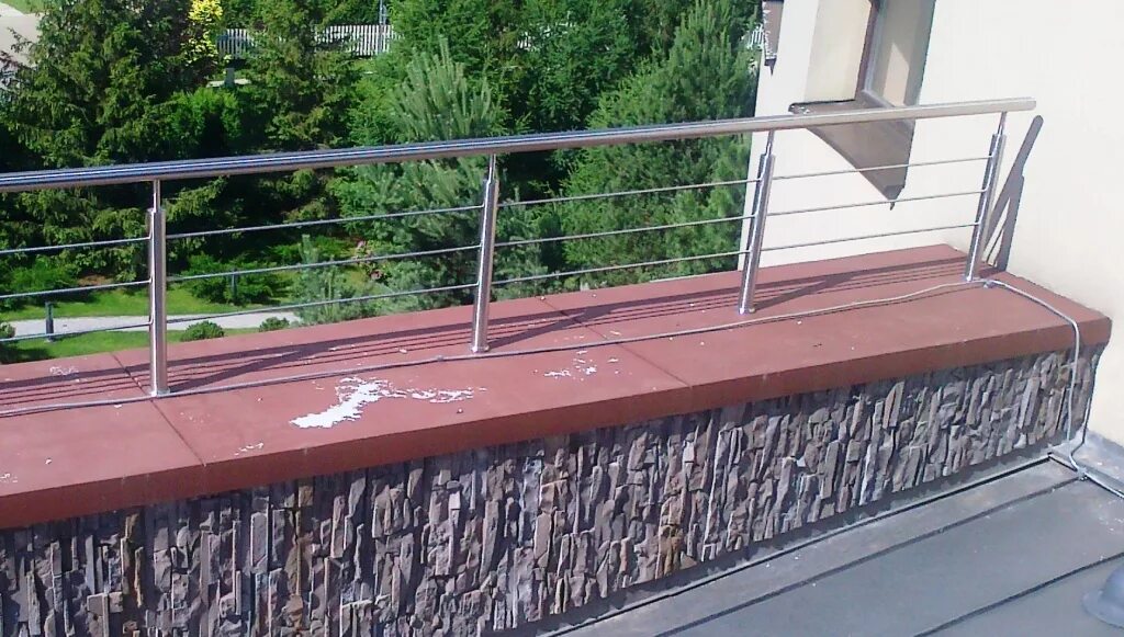 Облицовка парапета. Ограждение кровли сбоку парапета ф.оптима.. фальц на парапете. ограждение борг 3м парапет. парапетное ограждение технониколь.