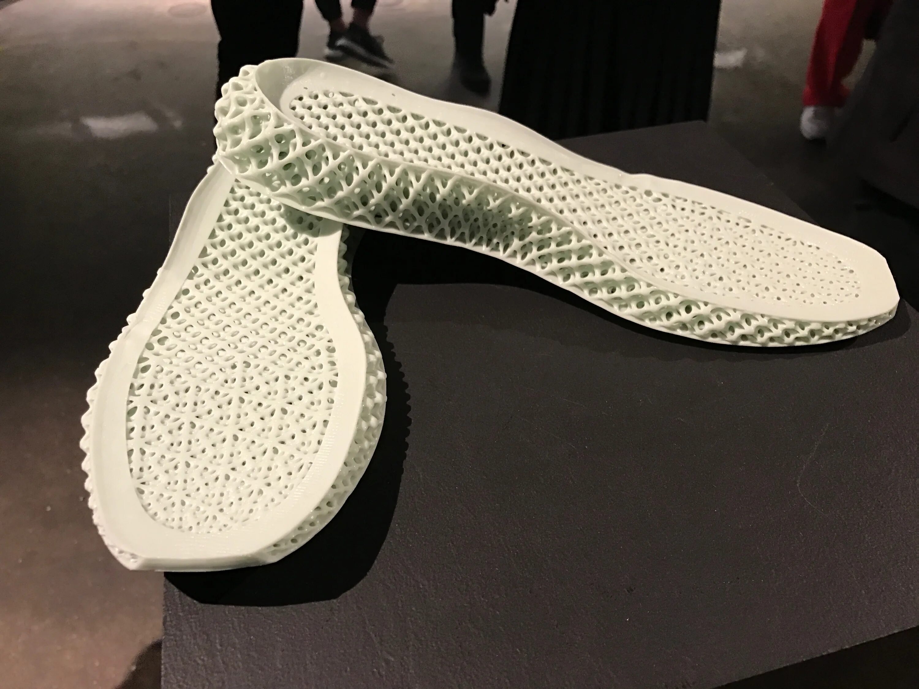 Пластик подошва. Adidas 3d Printed. FUTURECRAFT 4d. Adidas 4d подошва. Adidas Shoes 3d Printed.